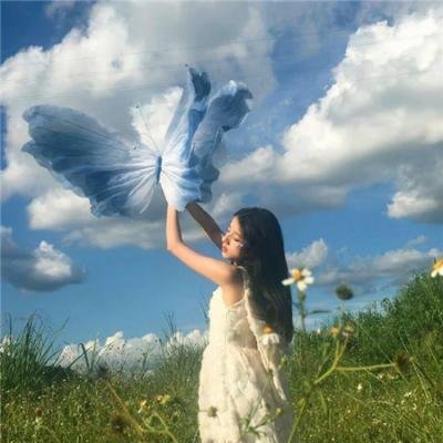 一线女星私下抽烟，好友出面澄清，短时间内引热议